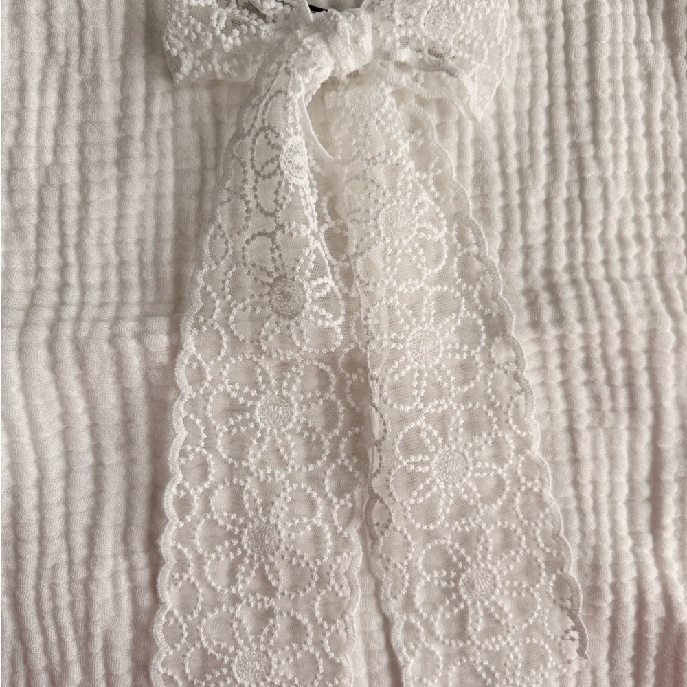 Elegant White Lace Hair Bow